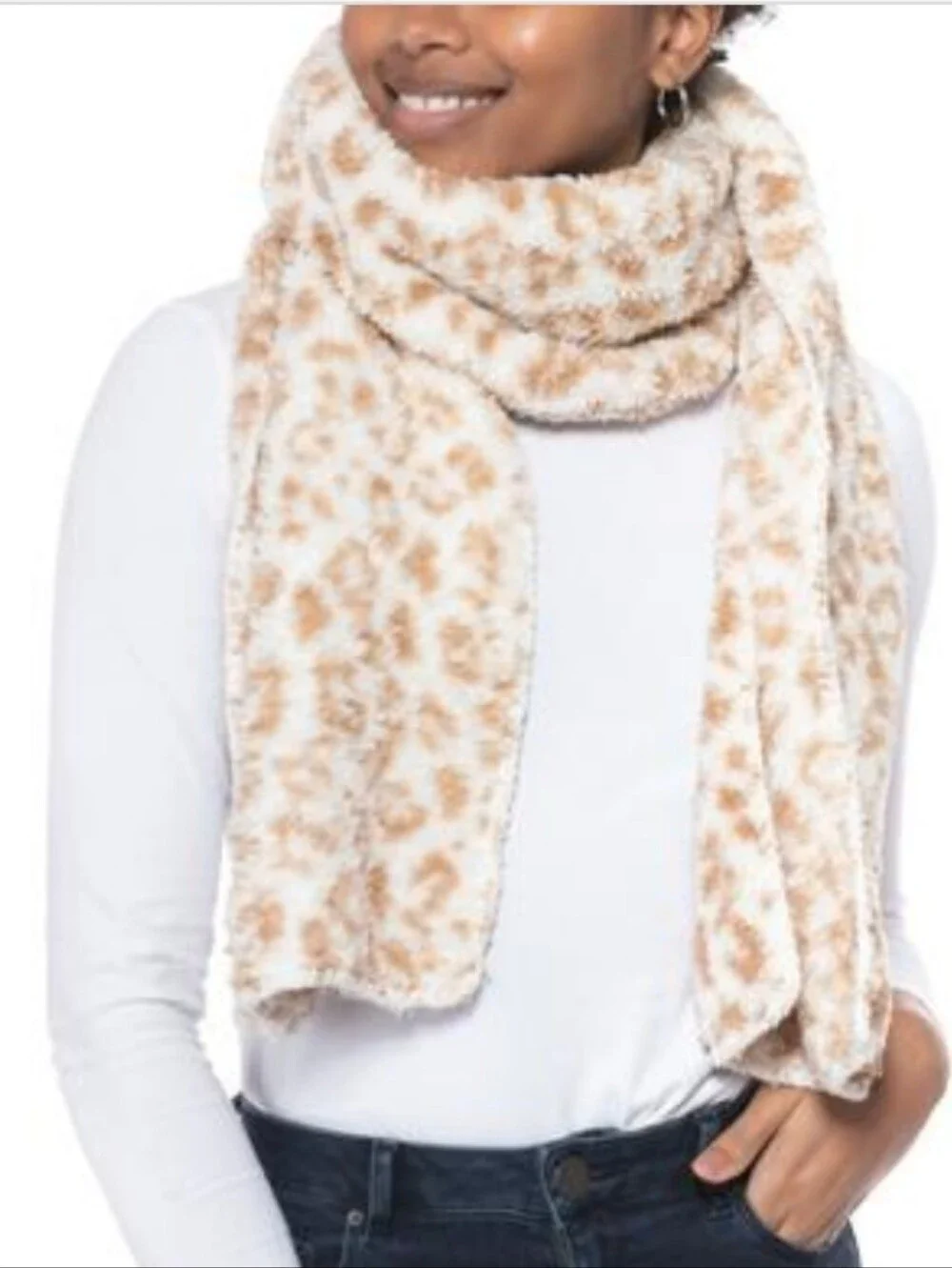 Jenni Soft Faux Fur Leopard Print Scarf - Cream & Tan